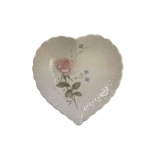 Mikasa Japan Trinket Candy Dish With Love Heart Shaped Scalloped Edges Pink Rose